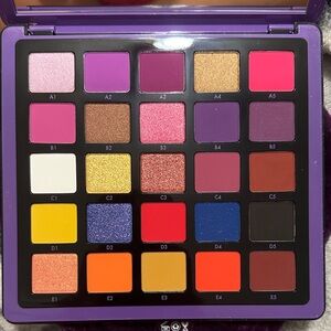 Anastasia Beverly Hills Norvina Coll Eyeshadow Palette with Pink, Gold, and Blue